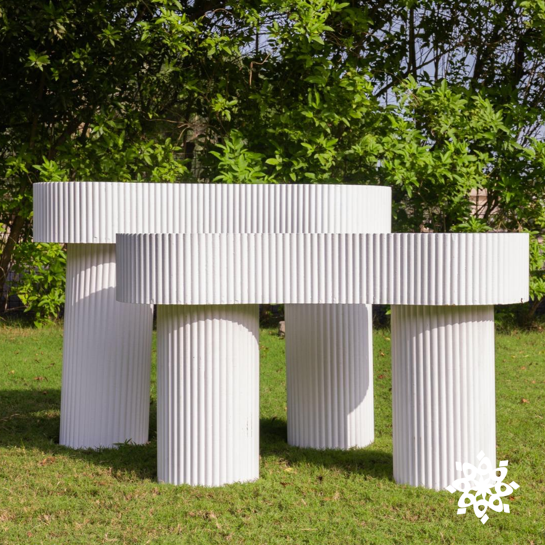 مجموعة طاولات التقديم